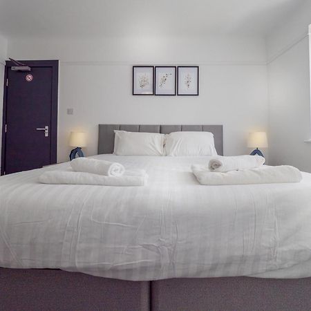 3Br Haven Retreat In Wallasey With Free Street Parking Zewnętrze zdjęcie