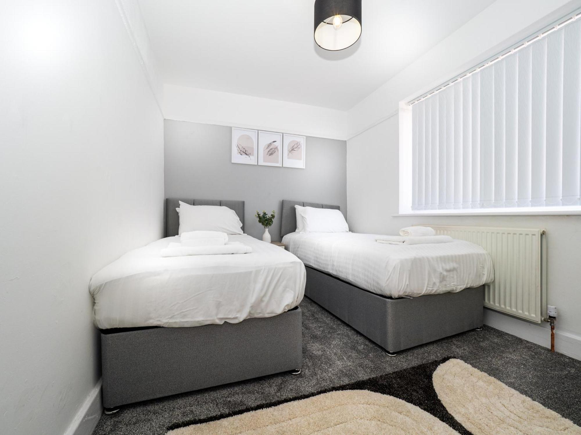 3Br Haven Retreat In Wallasey With Free Street Parking Zewnętrze zdjęcie